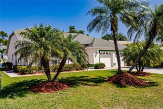 618 Lambton Ln in Naples, FL - Foto de edificio - Building Photo