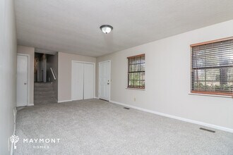 4869 Timber Ridge Dr in Douglasville, GA - Building Photo - Building Photo