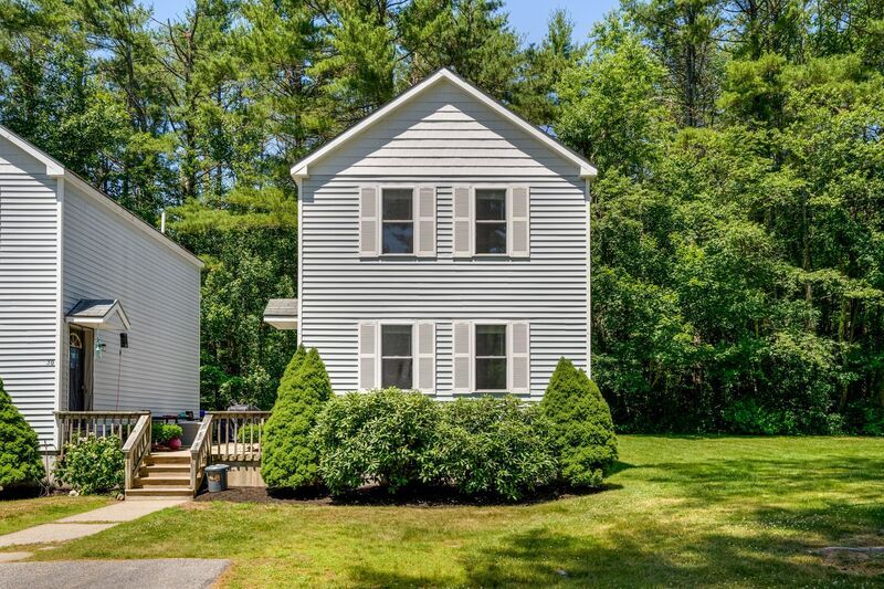 33 Rose Terrace Cir in Arundel, ME - Foto de edificio