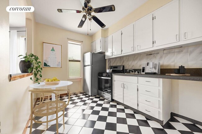 275 Dahill Rd in Brooklyn, NY - Building Photo - Building Photo