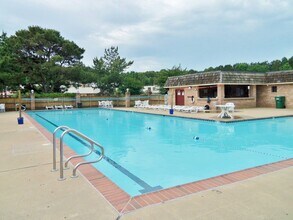 1010 Lands End Way in Virginia Beach, VA - Building Photo - Building Photo