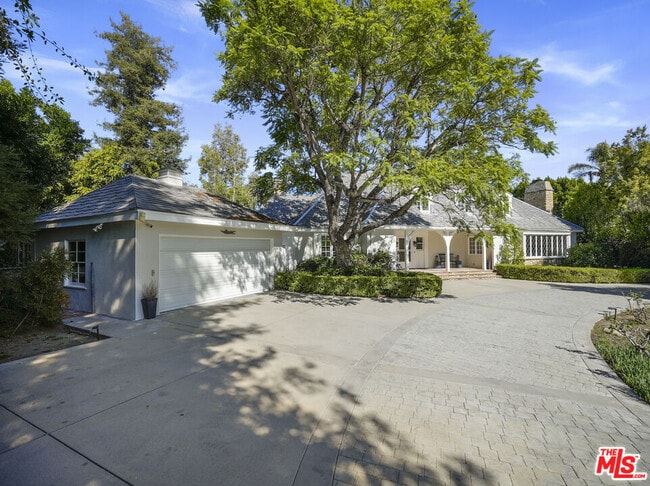 13161 Addison St in Los Angeles, CA - Building Photo - Building Photo