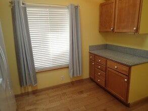 408 Christopher Ct in Ridgecrest, CA - Building Photo - Building Photo