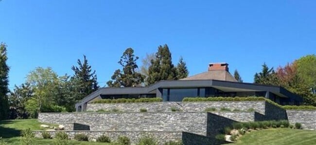 property at 5 Longview Rd