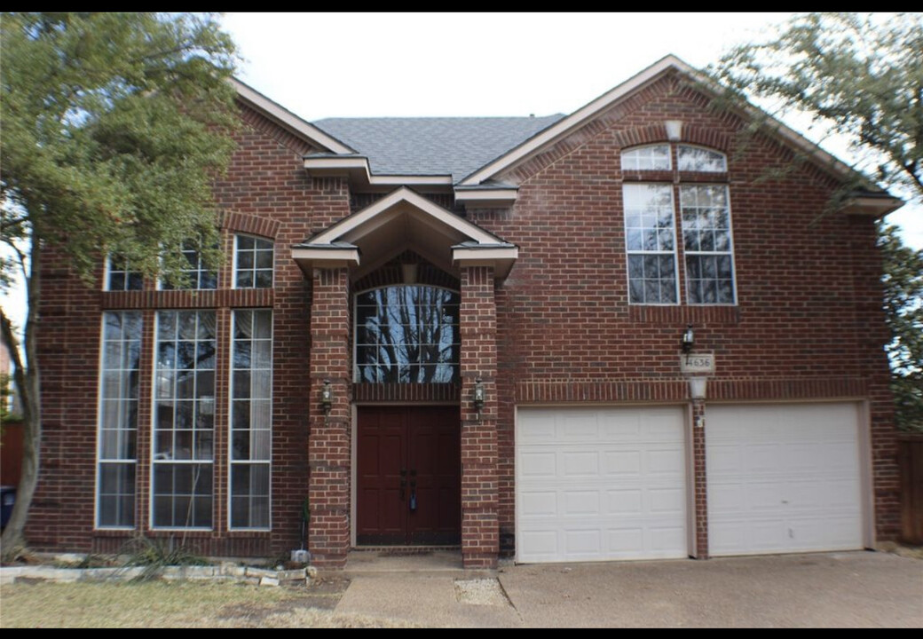 14636 Waterview Cir in Addison, TX - Building Photo