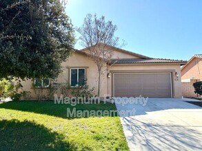 33409 Mesolite Way in Menifee, CA - Building Photo - Building Photo