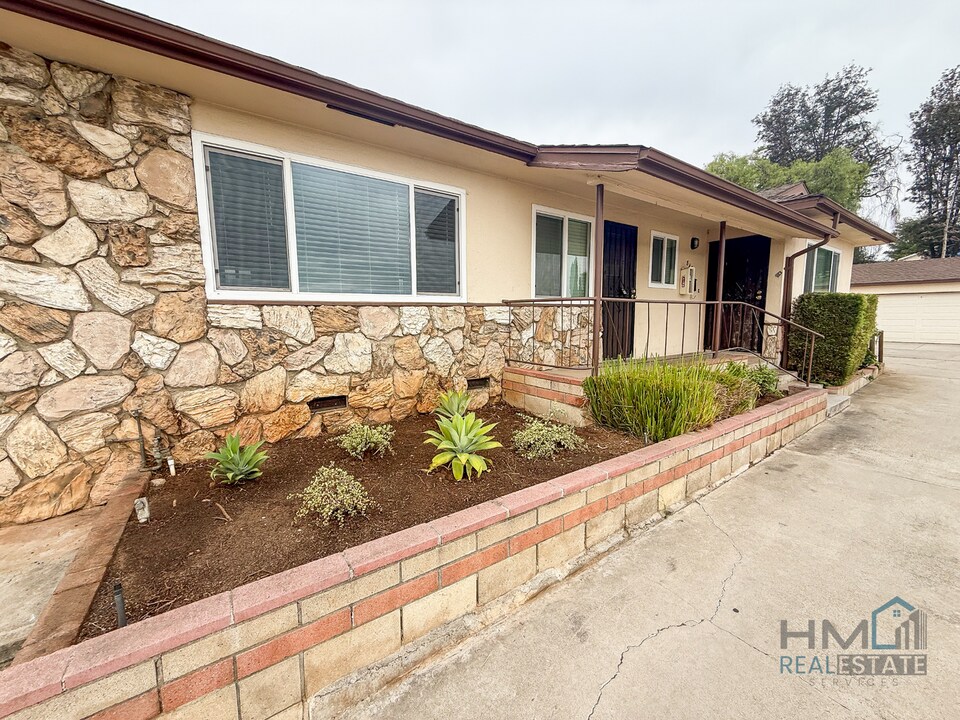 842 W 7th Ave in Escondido, CA - Building Photo