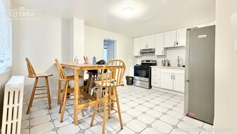 85 Yore Rd in Toronto, ON - Building Photo