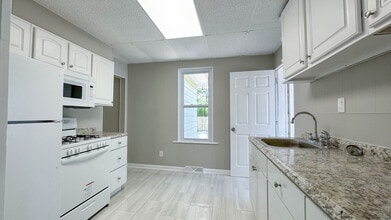 808 E Main St in Millville, NJ - Building Photo - Building Photo