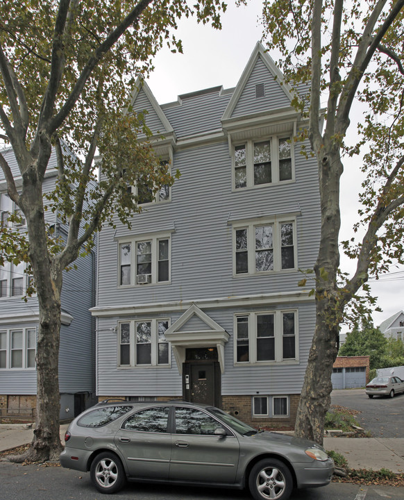 23 Rutgers Ave in Jersey City, NJ - Building Photo