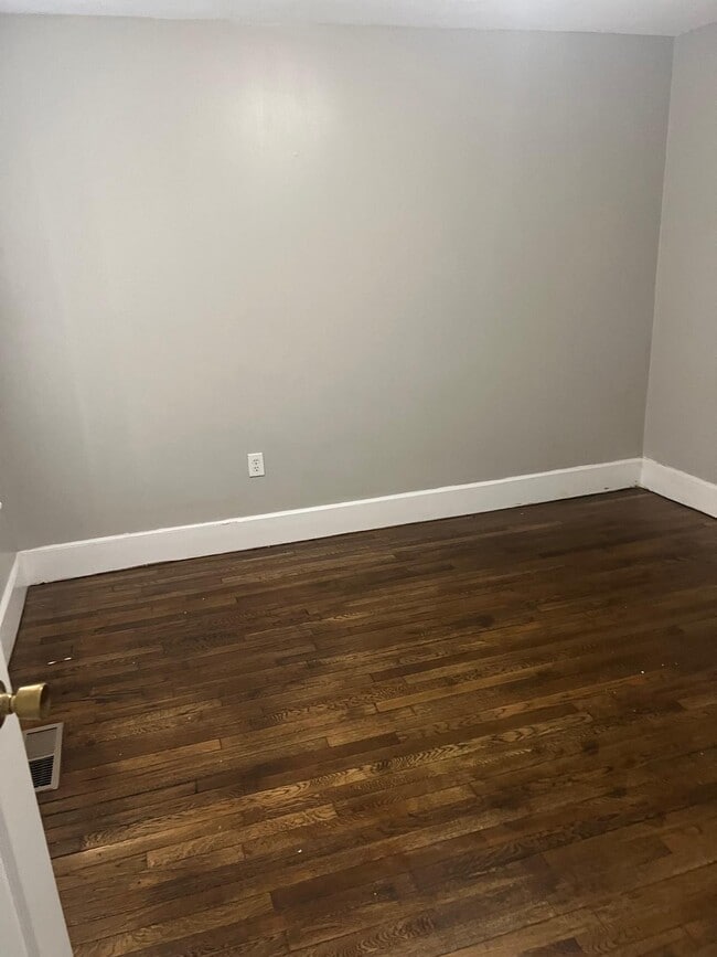 14 Poplar Rd in Brockton, MA - Building Photo - Building Photo