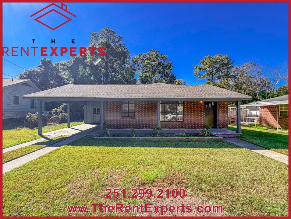 2361 S Salvia St in Mobile, AL - Building Photo