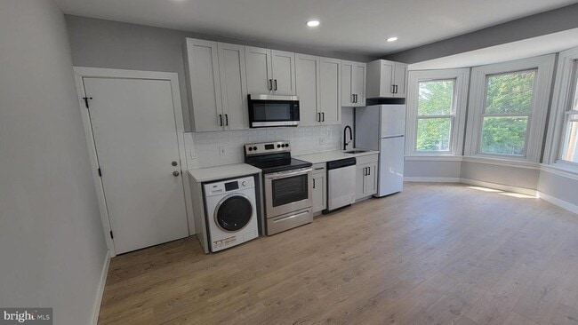 property at 4663 Umbria St