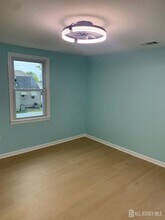 47 Holly St in Carteret, NJ - Building Photo - Building Photo