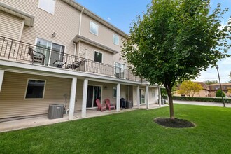 33 Jacob's Landing Way in Secaucus, NJ - Building Photo - Building Photo