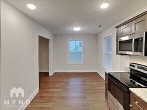 561 Westside Cir in China Grove, NC - Foto de edificio - Building Photo