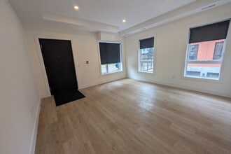 131 Wellington St N in Hamilton, ON - Building Photo - Building Photo