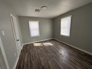 1701 SW Jefferson Ave in Lawton, OK - Building Photo - Building Photo