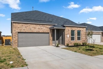 191 Rodney Boat Rd in Kyle, TX - Building Photo - Building Photo