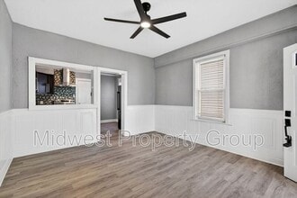 6619 Etzel Ave in University City, MO - Building Photo - Building Photo