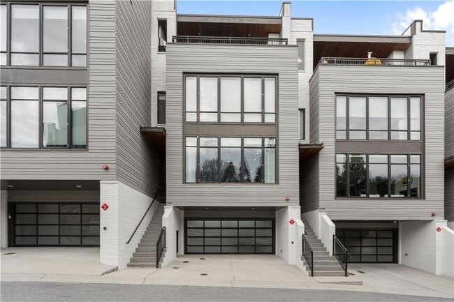 property at 906 Lenox Blvd