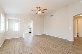 9009 E Kinross Dr in Tucson, AZ - Building Photo - Building Photo