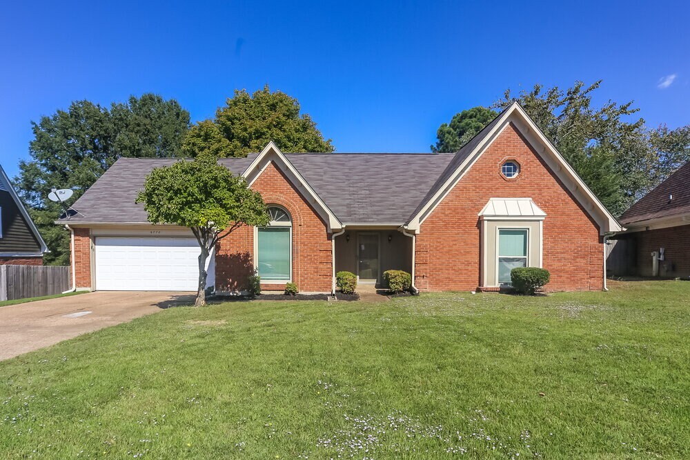 6770 Lake Point Cir in Memphis, TN - Building Photo