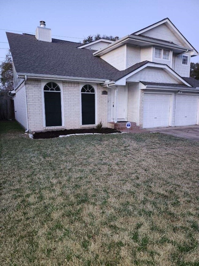 19522 Lake Hollow Ln in Houston, TX - Building Photo - Building Photo