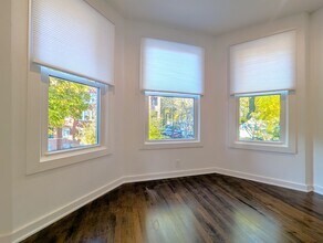 2437 W Leland Ave in Chicago, IL - Building Photo - Building Photo