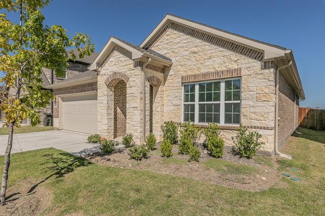 1504 Escondido Dr in Haslet, TX - Foto de edificio - Building Photo