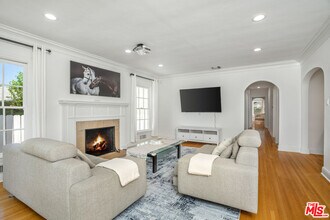 4712 Burnet Ave in Los Angeles, CA - Building Photo - Building Photo