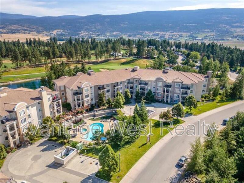 3168-3168 Via Centrale in Kelowna, BC - Building Photo