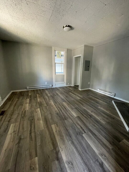 419 W Howard St in Muncie, IN - Building Photo