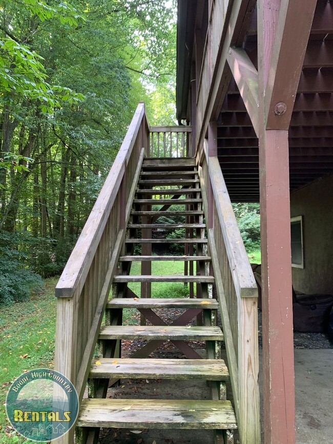 1482 North Carolina Hwy 105 Bypass in Boone, NC - Foto de edificio - Building Photo