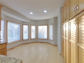 2357 Eagle Valley Dr in Woodbury, MN - Building Photo - Building Photo