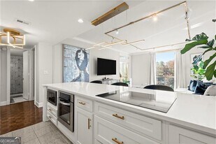 130 26th St NW in Atlanta, GA - Building Photo