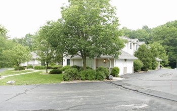 Brookpark Apartments in Fredonia, WI - Building Photo - Building Photo