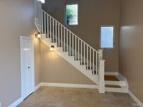 107 E Avenida San Antonio in San Clemente, CA - Building Photo - Building Photo