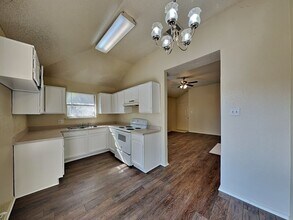 8531 Gatlinburg Dr in Fort Worth, TX - Building Photo - Building Photo