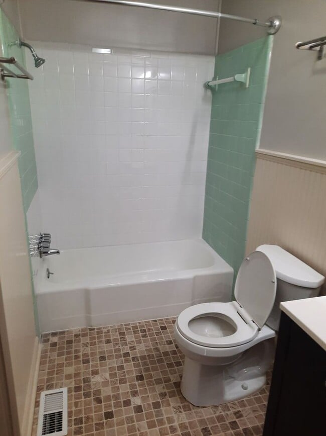 1673 NC-56 in Creedmoor, NC - Building Photo - Building Photo