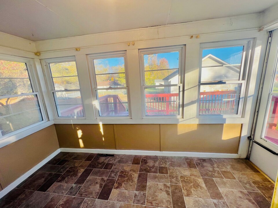 711 Marlboro St in High Point, NC - Building Photo