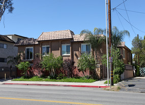 The Granada Apartments in Sherman Oaks, CA - Building Photo
