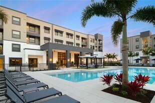 3260 Stockton St, Unit B1 in North Fort Myers, FL - Building Photo