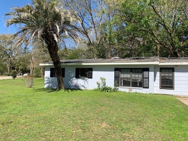 property at 1924 Karen Ln