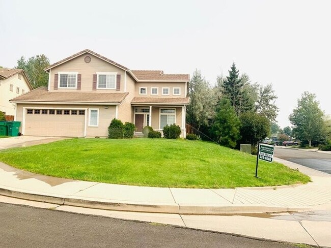 property at 3200 Fairlands Ct