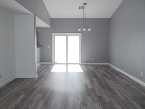 6882 Relic St in Las Vegas, NV - Building Photo - Building Photo