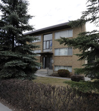 2428 14th St SW in Calgary, AB - Building Photo - Building Photo