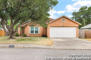 6442 Maverick Trail Dr in San Antonio, TX - Building Photo