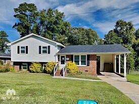 307 King Arthur Trail in Garner, NC - Building Photo