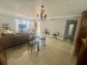 8873A Fontainebleau Blvd, Unit A 102 in Miami, FL - Building Photo - Building Photo
